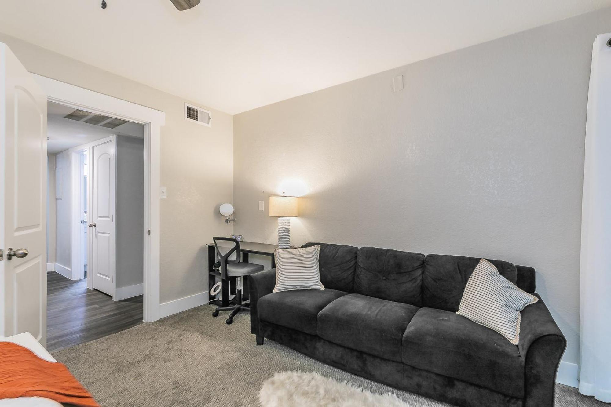 Cozy 2Br Farmhouse Apt - Sleeps 8 - Free Parking! Арлингтон Экстерьер фото